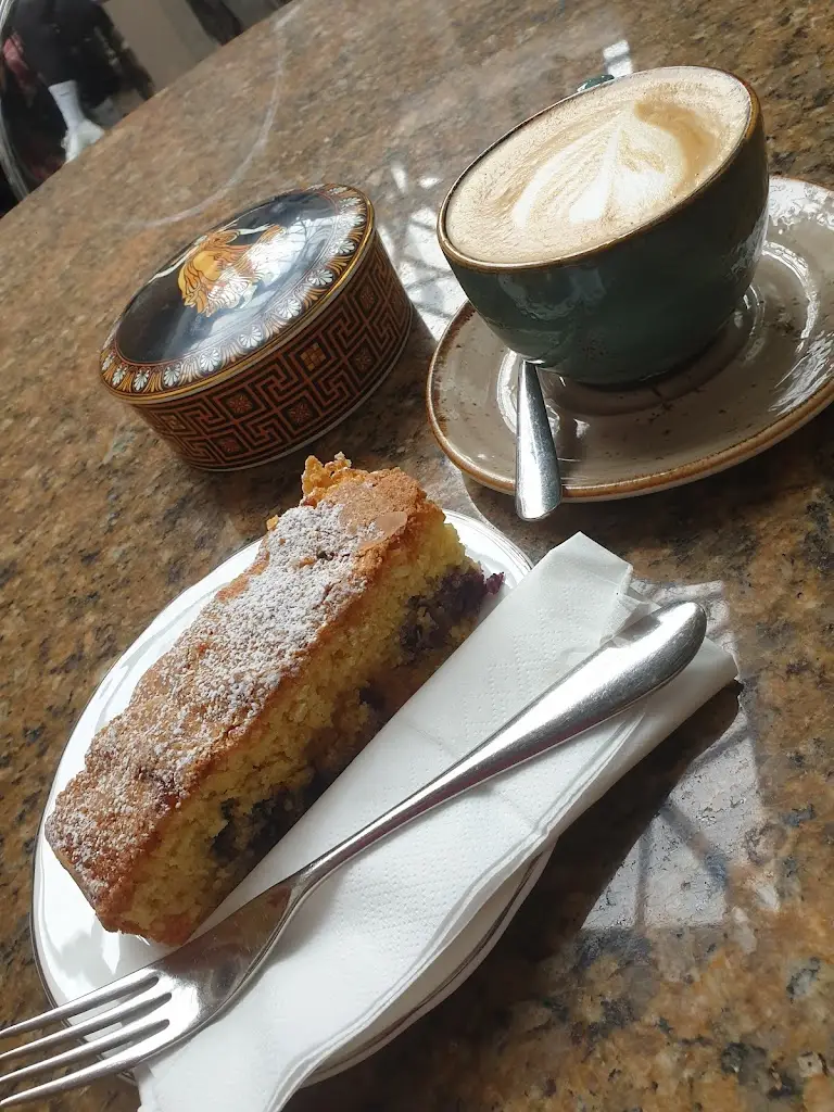 Ady walters small_Eliane of Hungerford_Hungerford_recensione