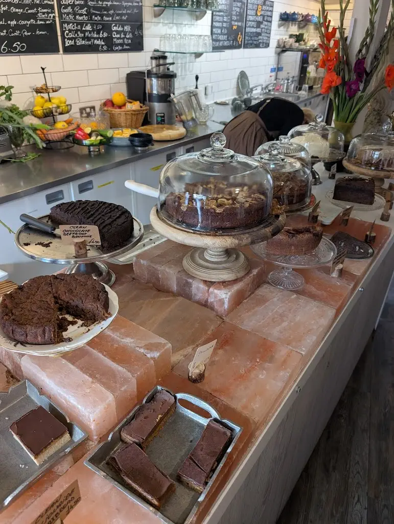 Eliane of Hungerford_Hungerford_slider_image_3