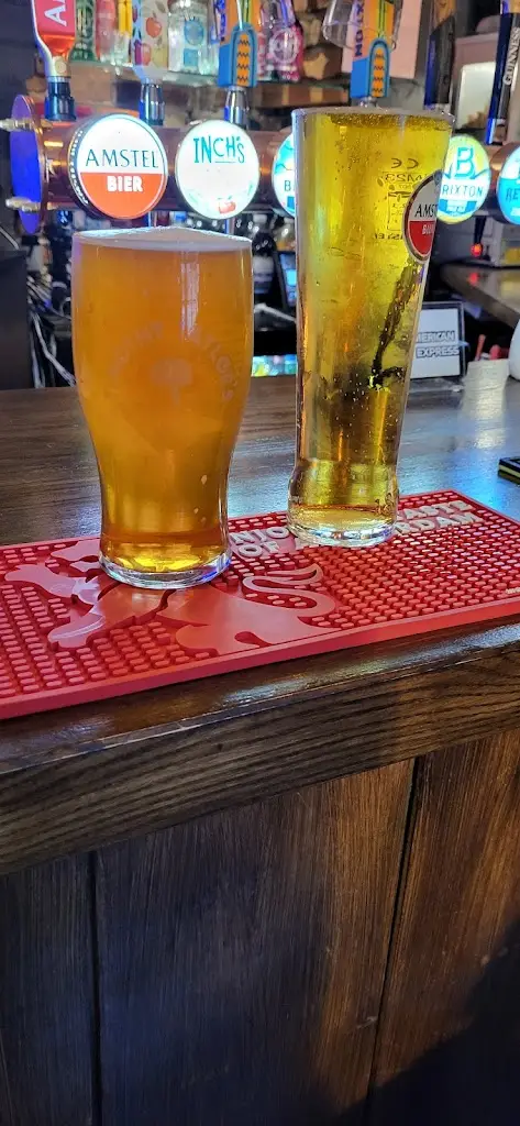 Clive Vare_The Blue Ball_Hungerford_review