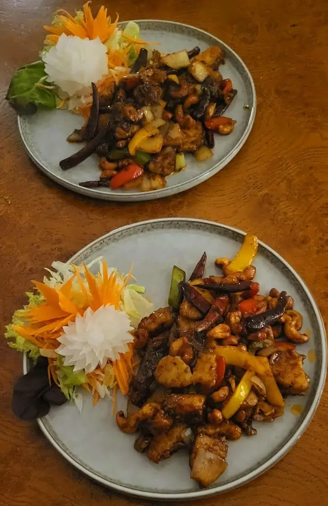 Three sisters thai kitchen_Hungerford_slider_image_3