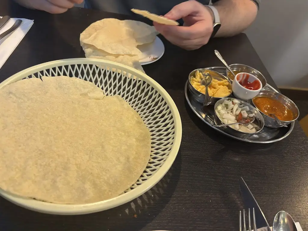 Emily Burnett_Desi Kitchen & Grill House_Immingham_review