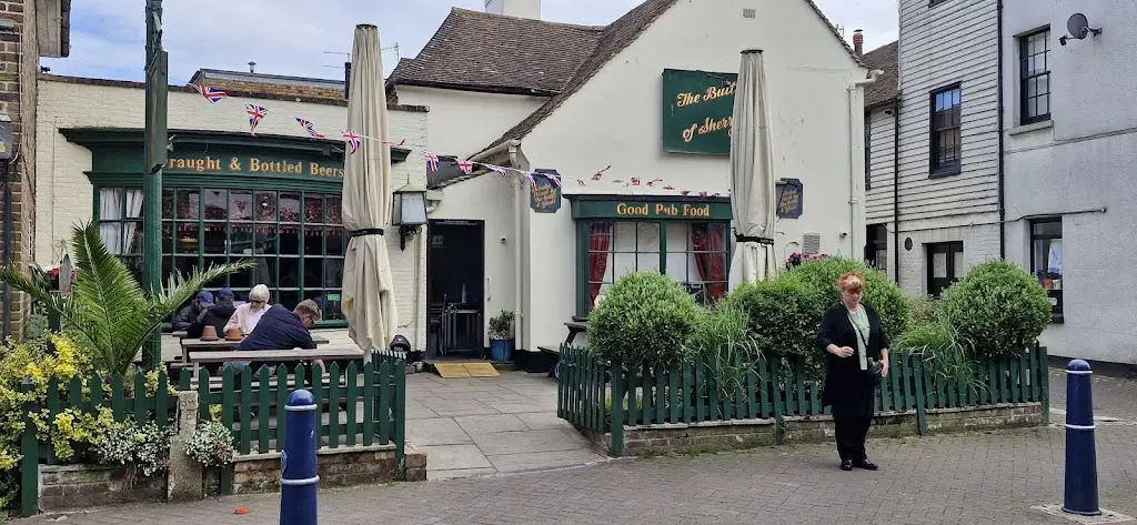 Julius Quinn_The Butt Of Sherry_Hythe_review