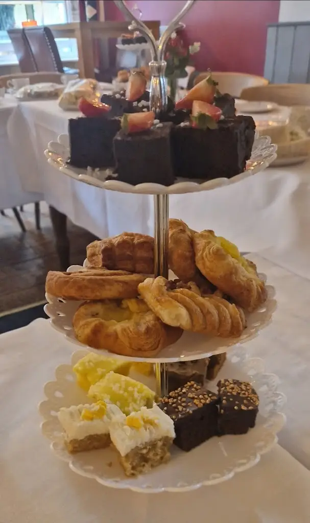 The Red Lion_Hythe_slider_image_3