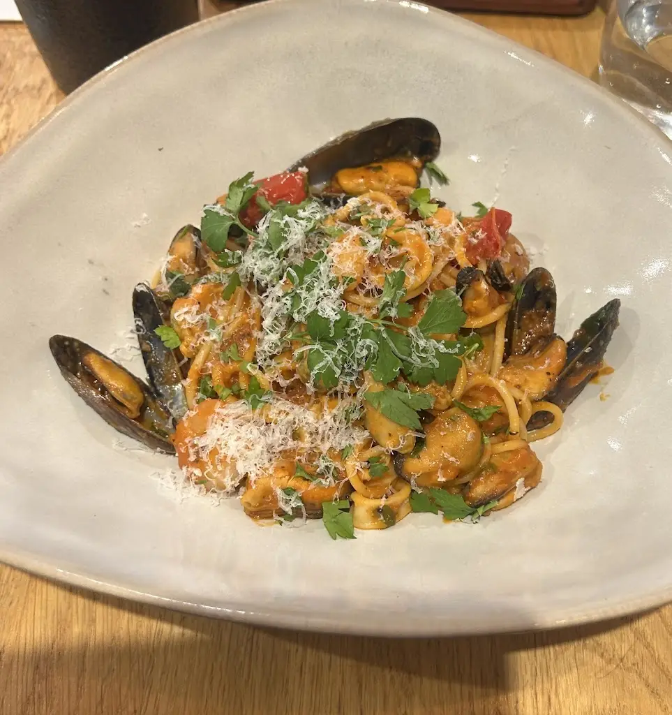 AZZUR italian restaurant_Hythe_slider_image_3