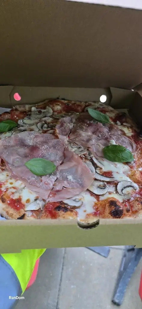 andy randall_Pizzuti Kitchen_Bakewell_review