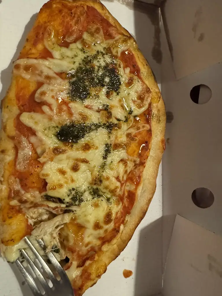 Emma Allen_Autentico_Hoyland Nether_review