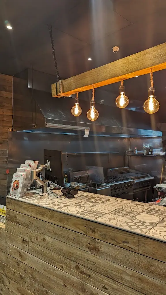 Autentico_Hoyland Nether_slider_image_1