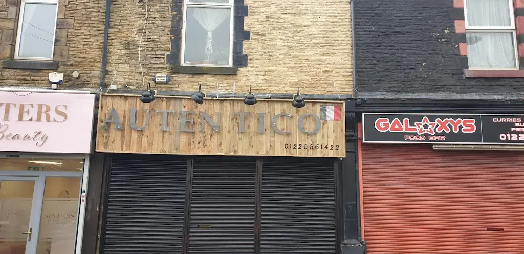 Autentico_Hoyland Nether_slider_image_3