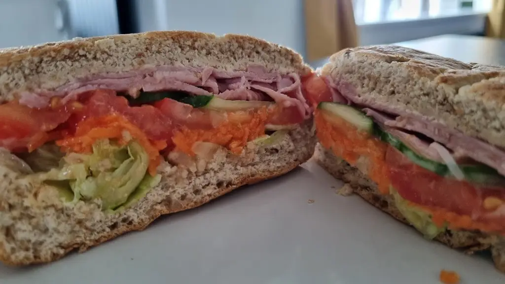 Mark Emerton_Hoyland Deli_Hoyland Nether_review