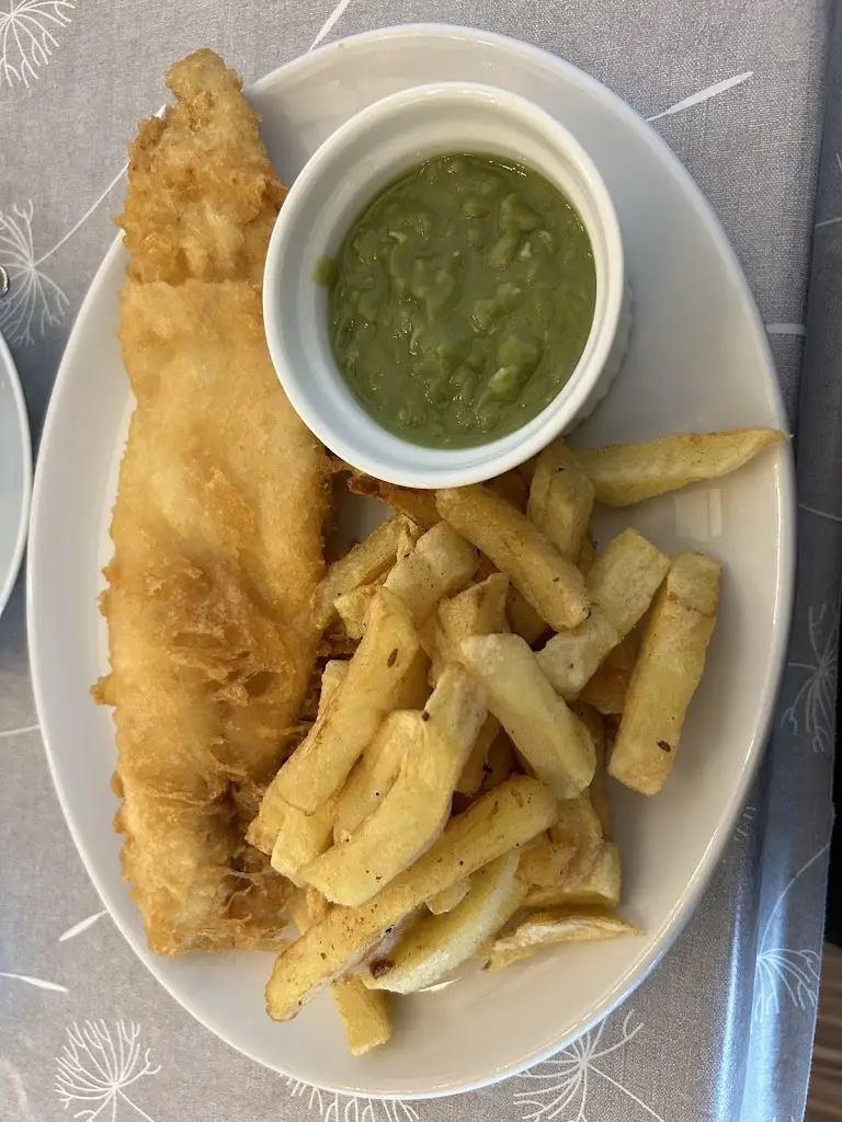 Julia Allan_Ernie's Fish & Chips_Hoyland Nether_review