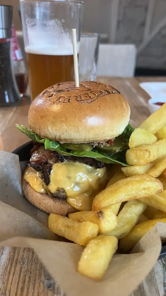 The Merry Monk_Isleham_slider_image_3