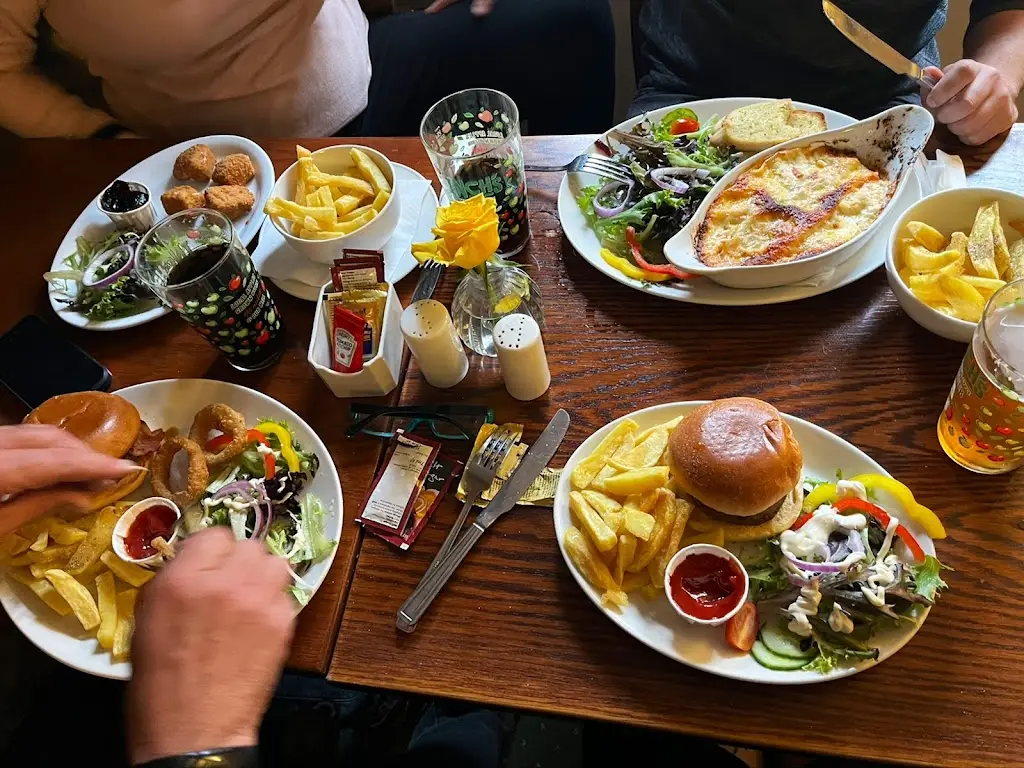 Janey King_The Rising Sun_Isleham_review