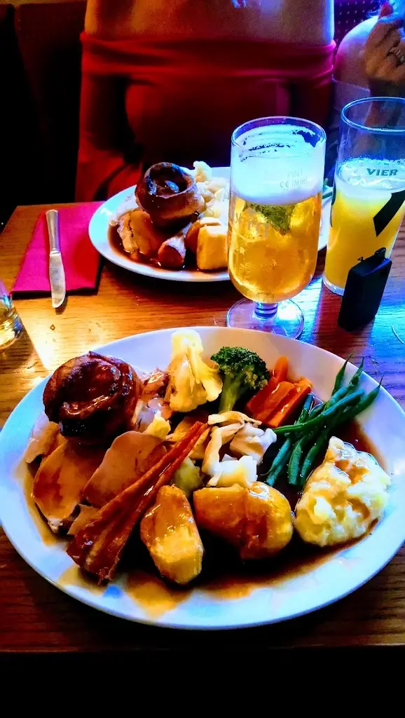 The Rising Sun_Isleham_slider_image_2