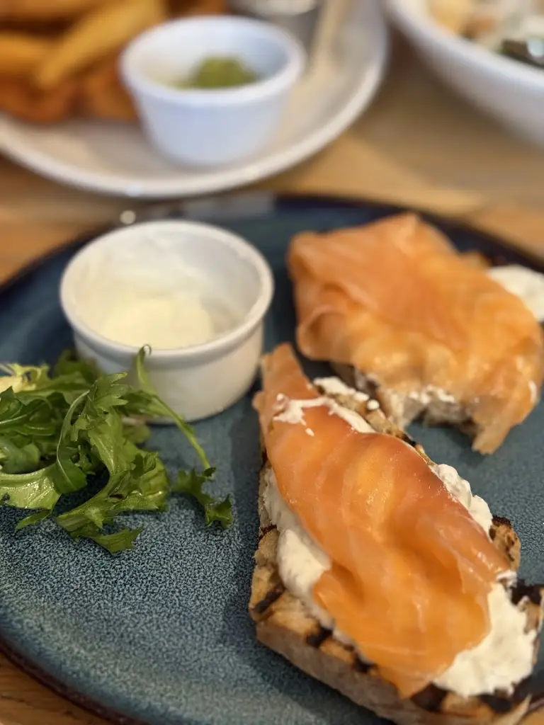 Rovell Gomes_The Black Horse Pub & Restaurant, Iver Heath_Iver Heath_review