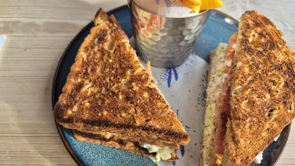 Lena Fen_The Black Horse Pub & Restaurant, Iver Heath_Iver Heath_review