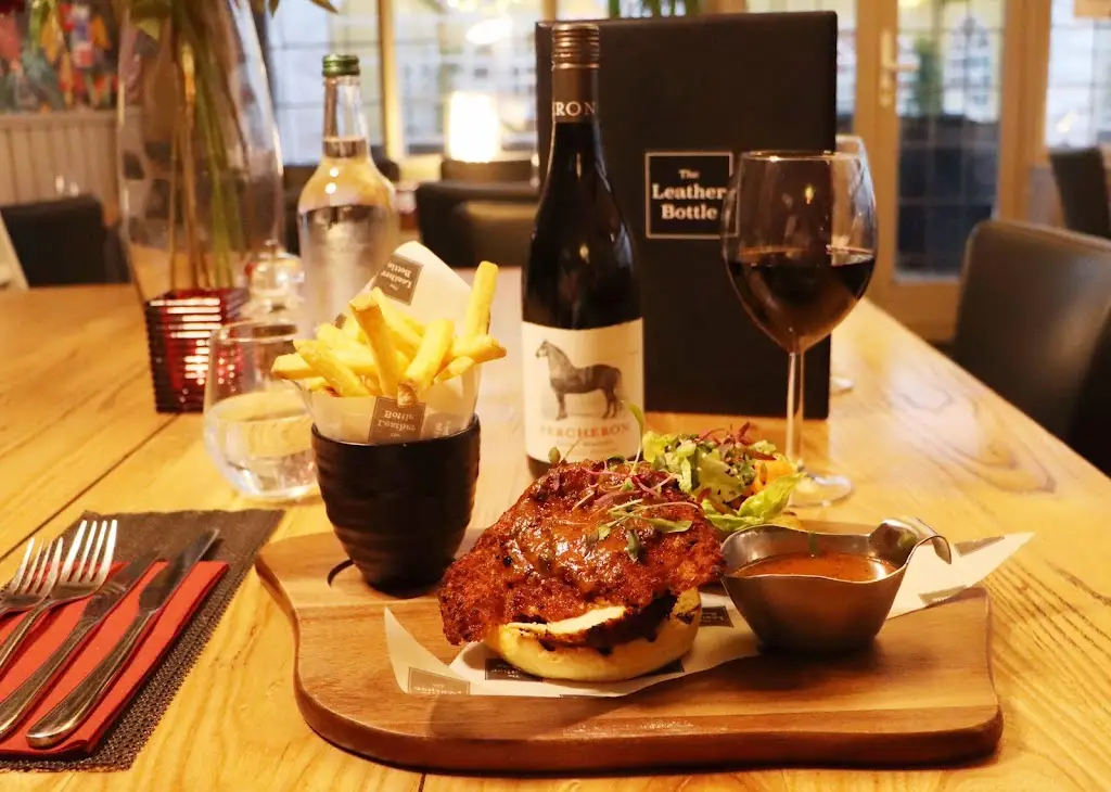 The Leather Bottle Blackmore_Ingatestone_slider_image_2