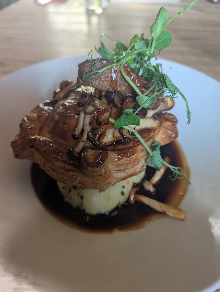 The Leather Bottle Blackmore_Ingatestone_slider_image_3