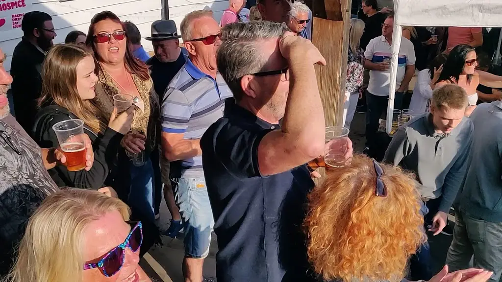 The Bell_Ingatestone_slider_image_2