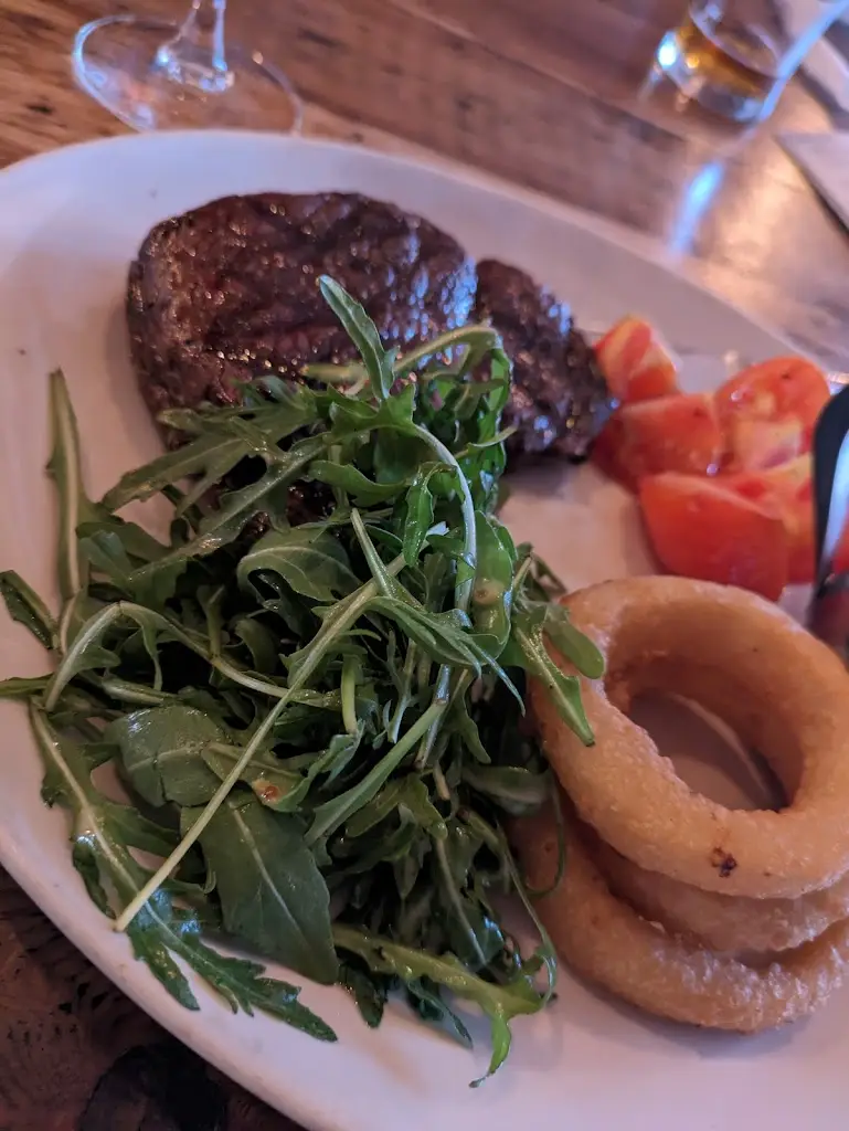 Donna L'Orchard_The Norton Dog_Ixworth_review