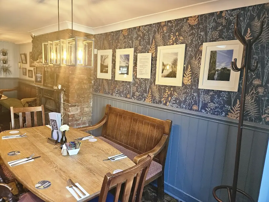 The Horseshoe_Kearsley_slider_image_1