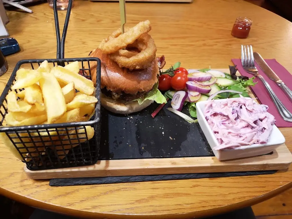 The Woolpack Iwade Public House and Restaurant_Iwade_slider_image_2