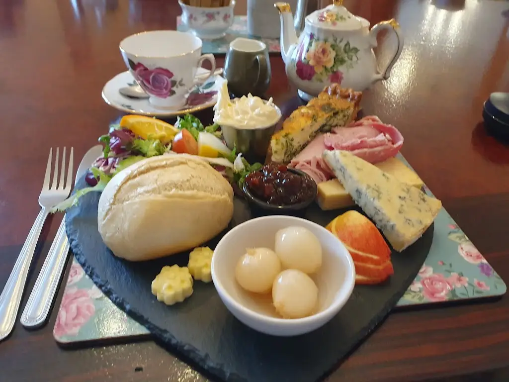 Menu_Lilly's Tea Room Ltd_Keelby_image_8