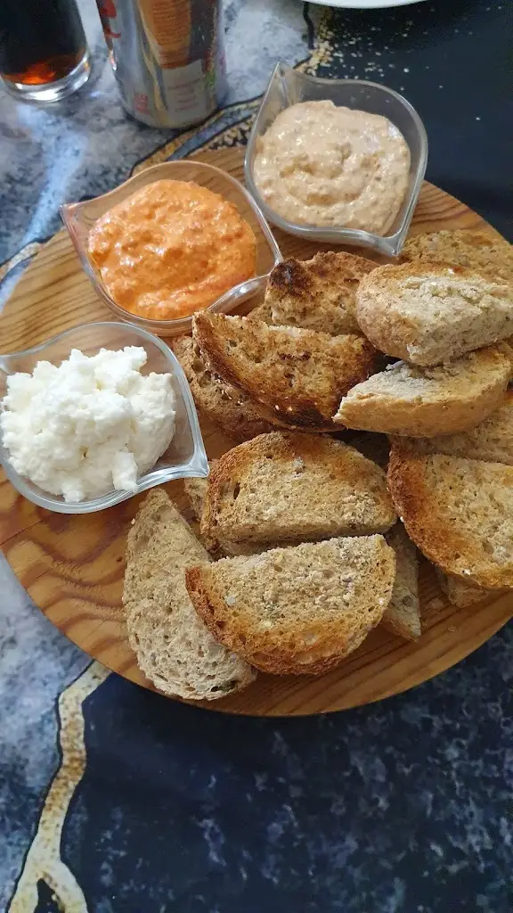 Alex Hubbuck_De Maravilla Tapas_Kedington_review