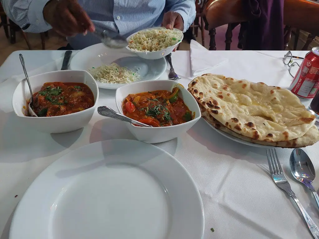 Rose Palace Indian Restaurant_Kedington_slider_image_3