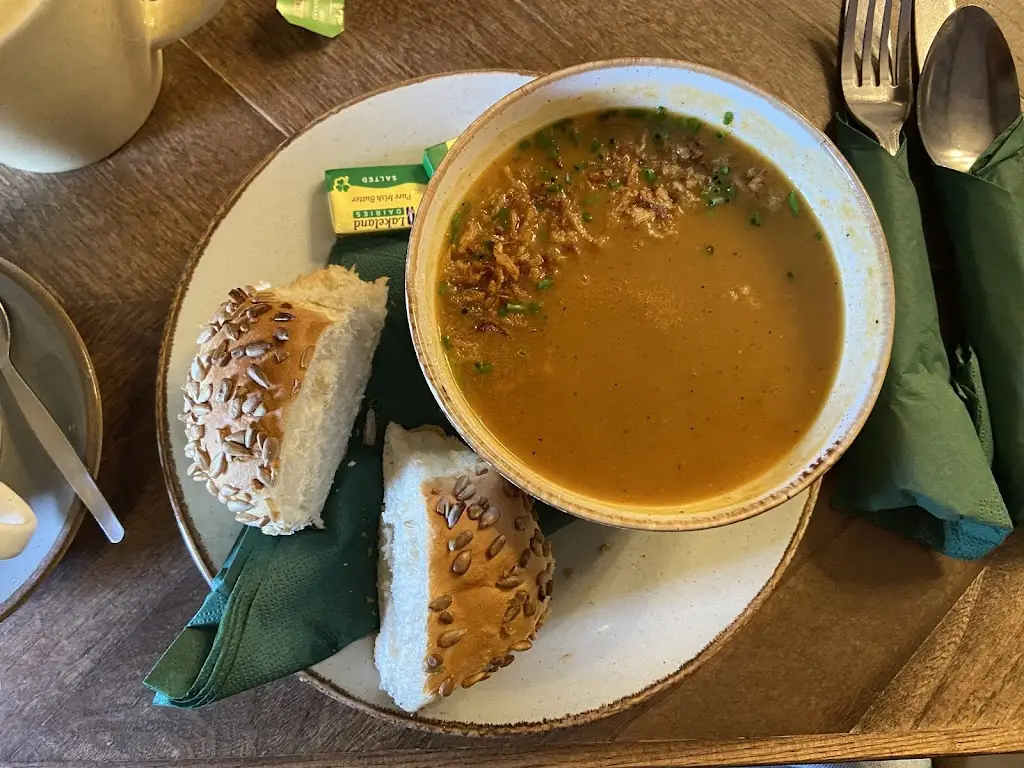 Roland Samuels_The Old Original Bakewell Pudding Shop_Bakewell_review