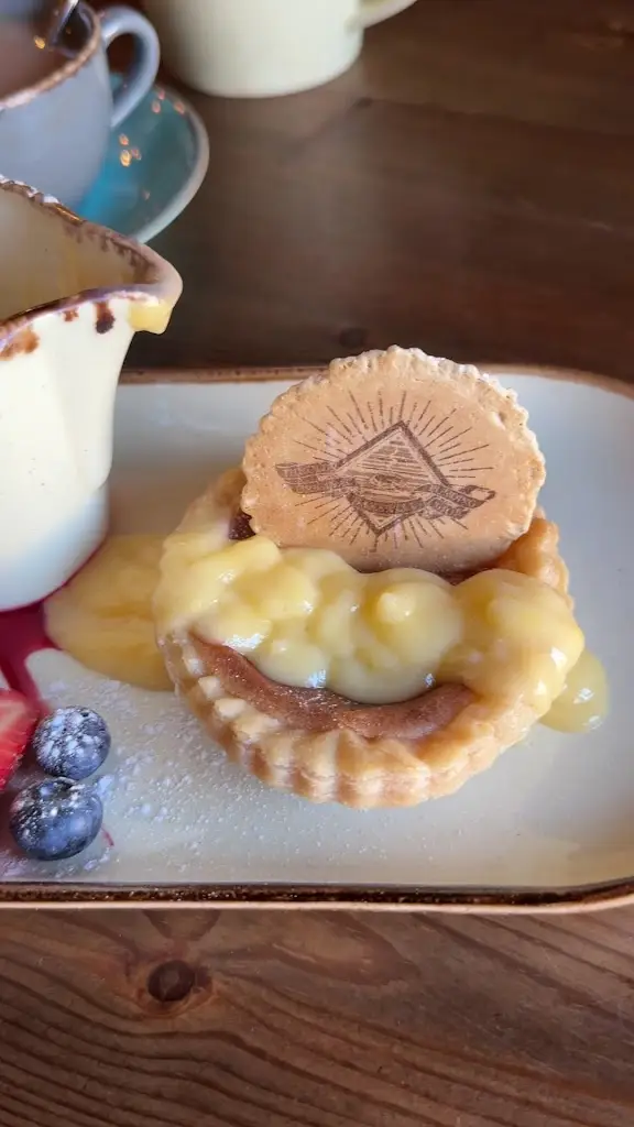 Alyssa Becker_The Old Original Bakewell Pudding Shop_Bakewell_review