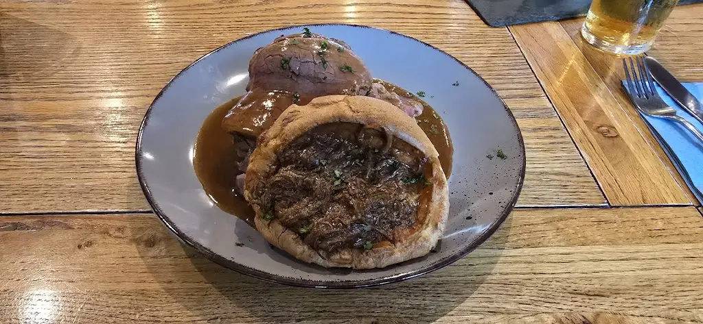 Ian James Morris_The Ship Inn_Ivybridge_review