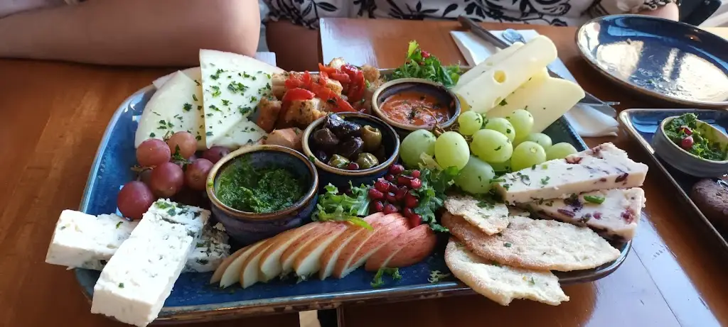 Menu_El Pueblo_Huyton_image_3