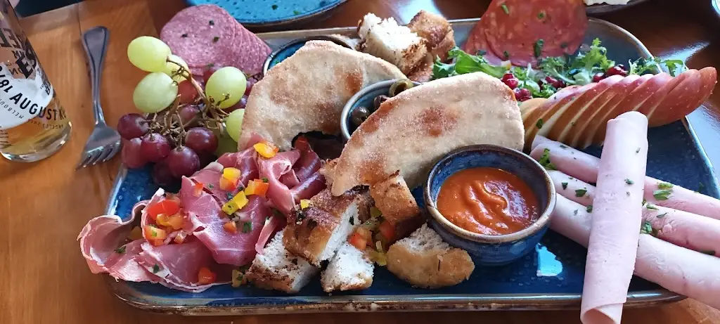 Menu_El Pueblo_Huyton_image_4