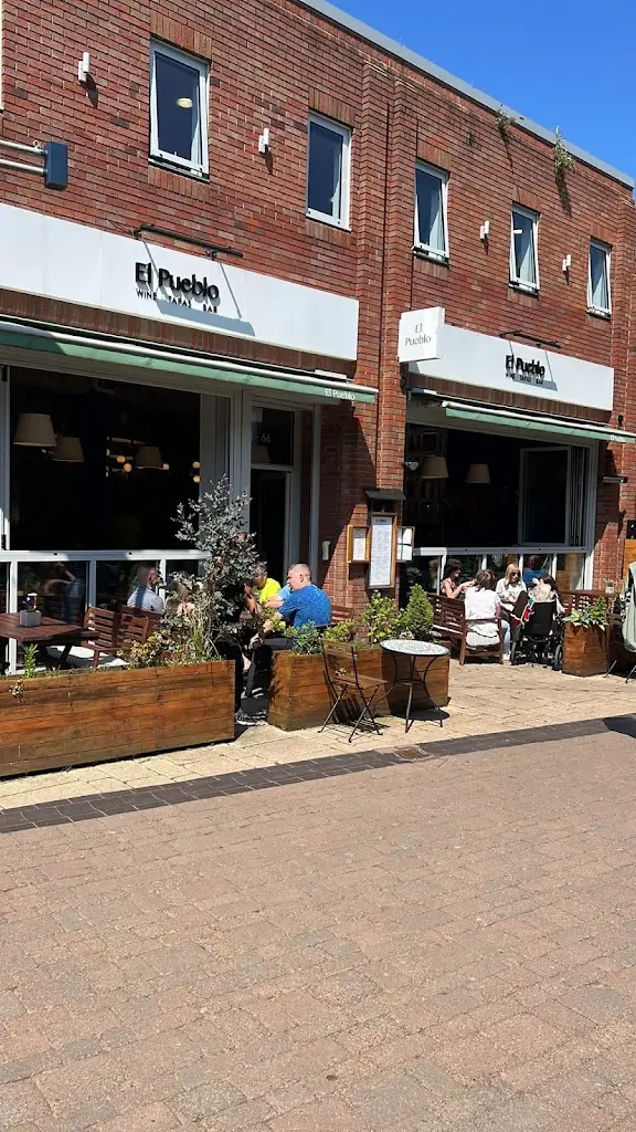 El Pueblo_Huyton_slider_image_3