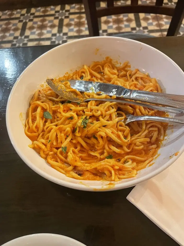 Mags Dogun_Galata Huyton_Huyton_review