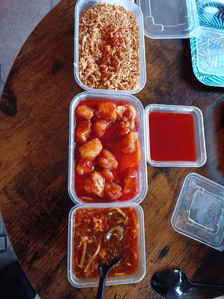 ita40200_Eastern Court_Bakewell_review