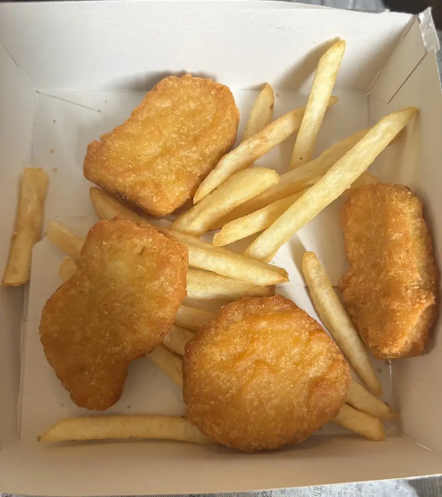 Anna Lewis_McDonald's_Huyton_review