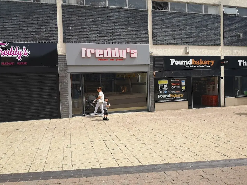 Freddy's Chicken & Pizza Huyton Liverpool restaurant in Huyton