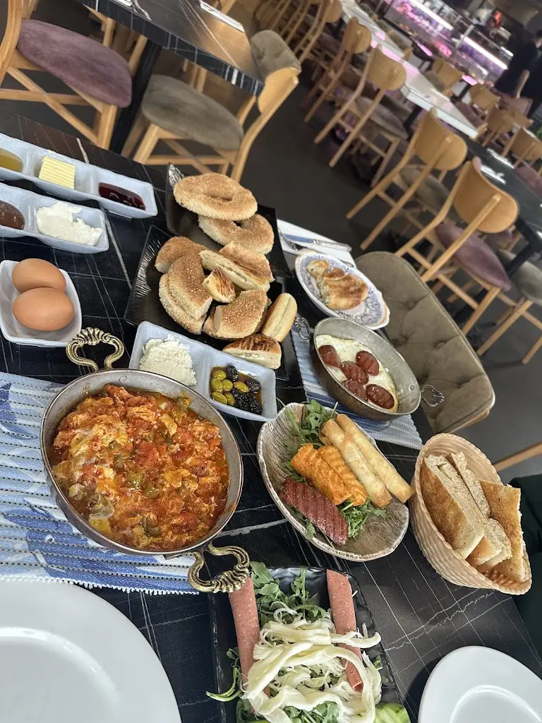 Sara Kilic_Anar Turkish BBQ Restaurant_Huyton_review