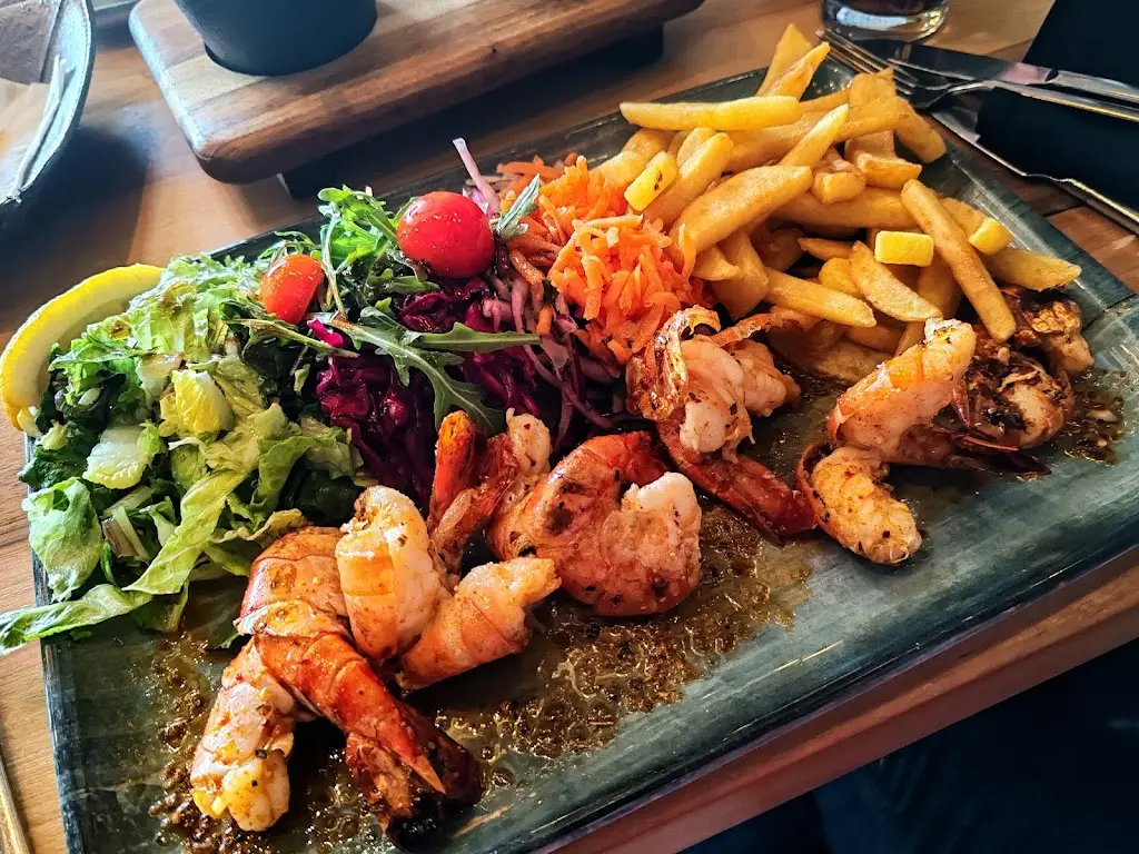 Ollie Rix_Kervan Kitchen Brentwood_Kelvedon Hatch_reseña