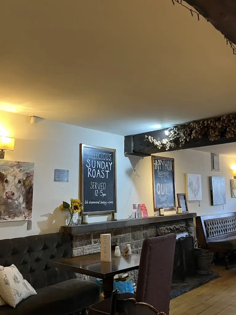 Mille Holst_White Lion_Bakewell_review
