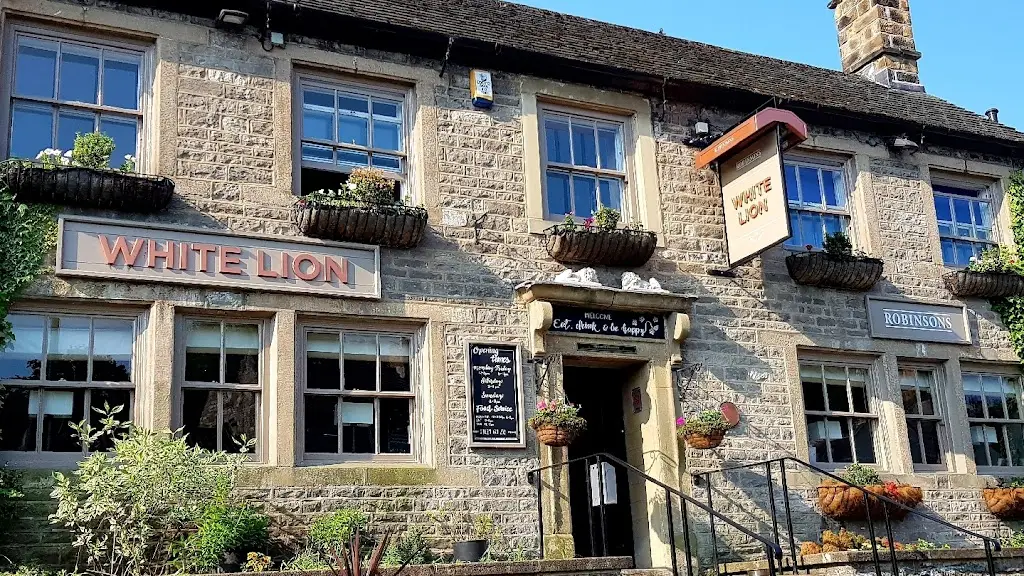 White Lion_Bakewell_slider_image_3