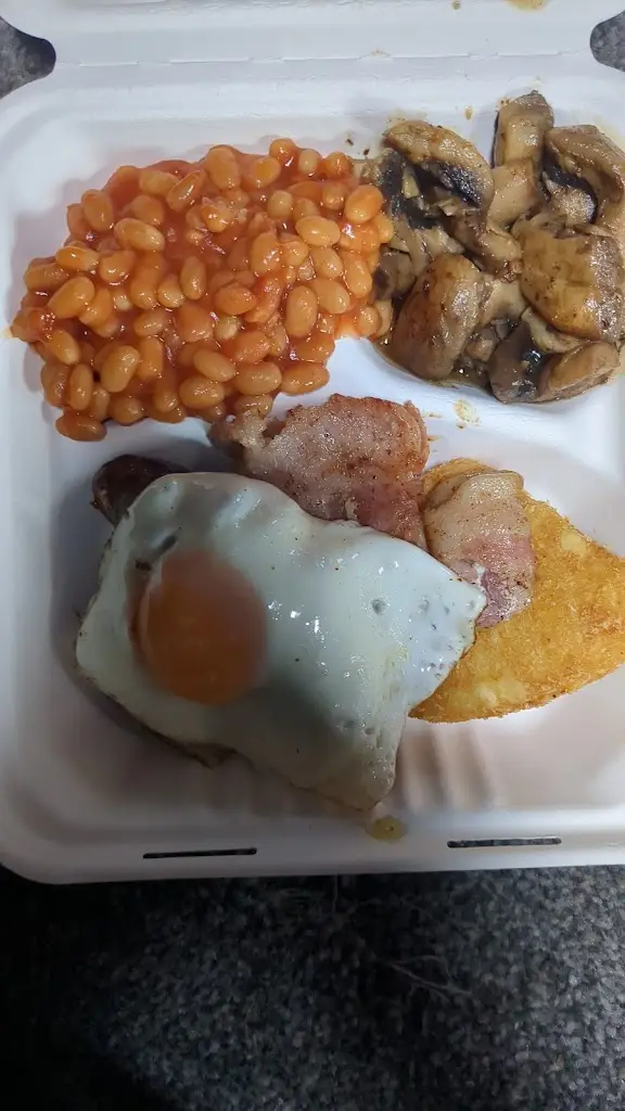 Veida Bowem_Crow's Nest Café @ The Farmers Arms_Kelsall_review