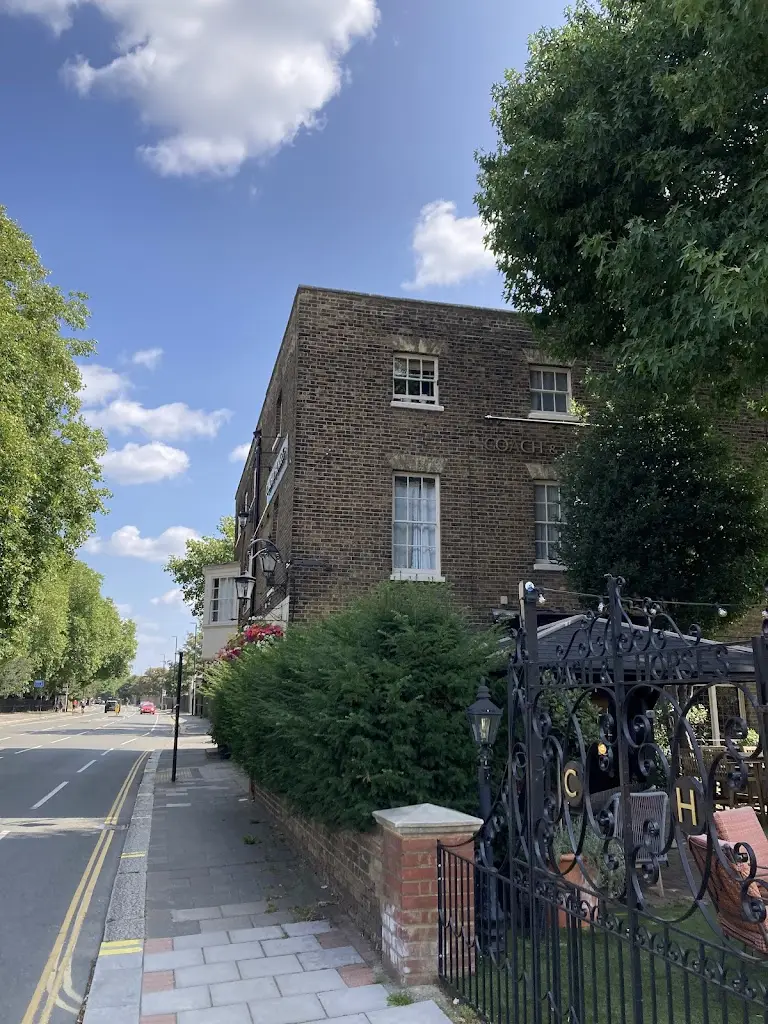 Rupinder Matharu_Coach & Horses_Isleworth_recensione