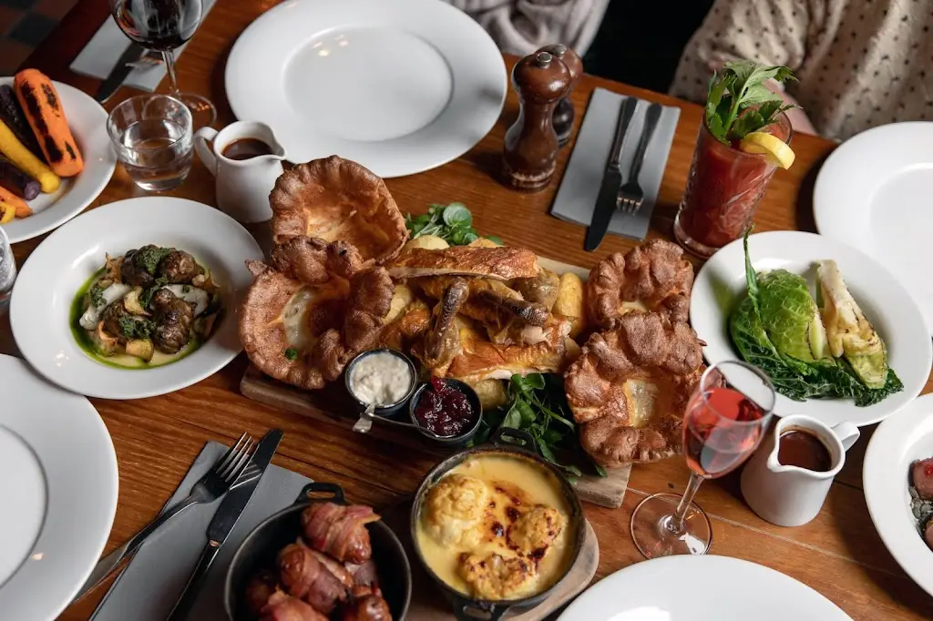 Coach & Horses_Isleworth_slider_image_2