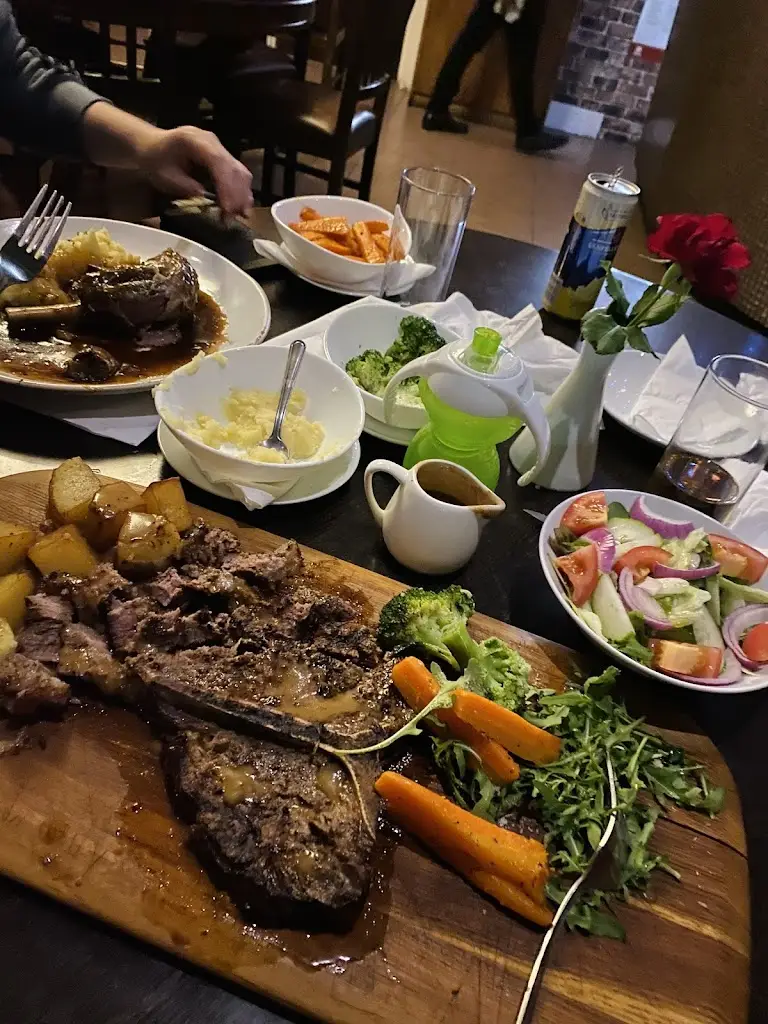 Jen J_Sizlers_Isleworth_review