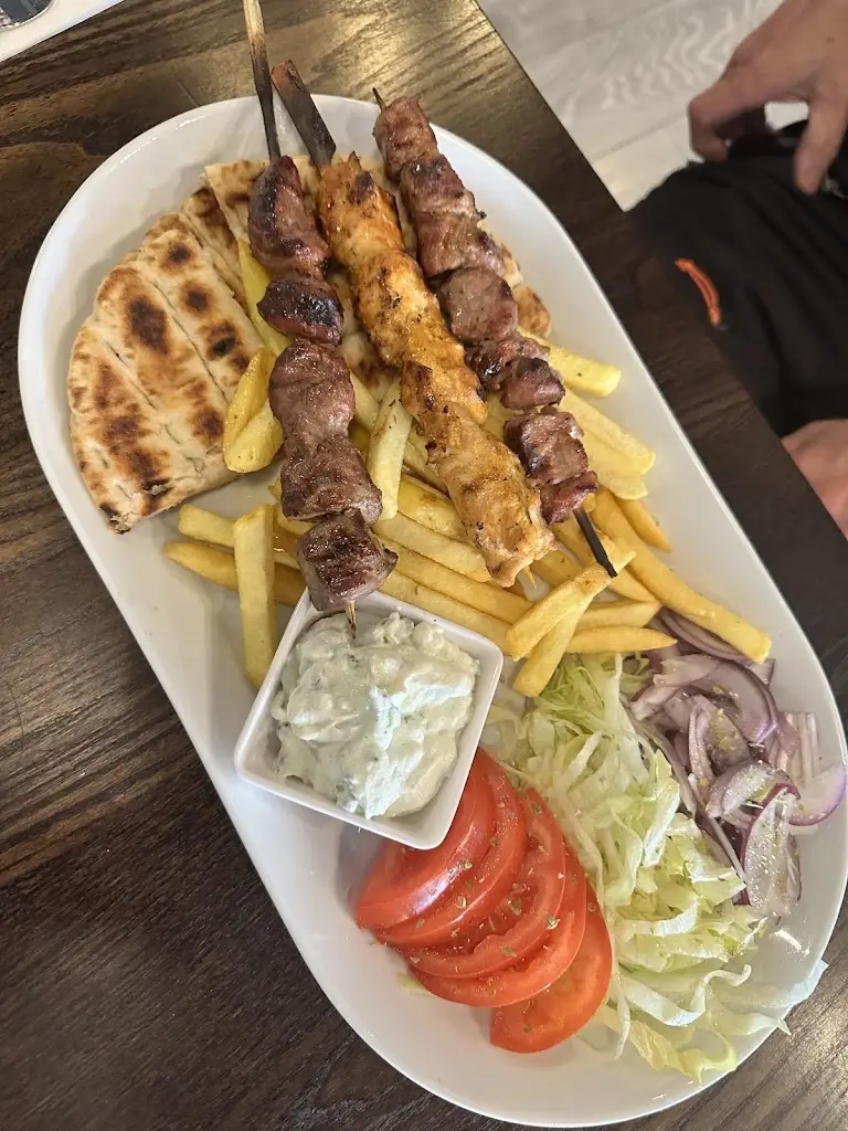 The Food Soldier_Classic Greek_Isleworth_recensione