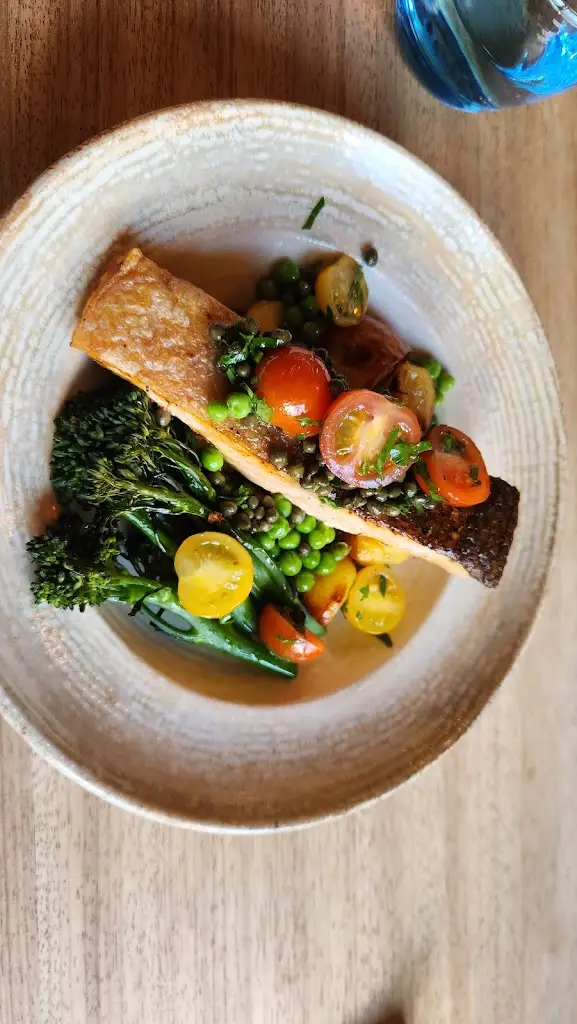 Ldn Bne_The Hare & Hounds, Osterley_Isleworth_review