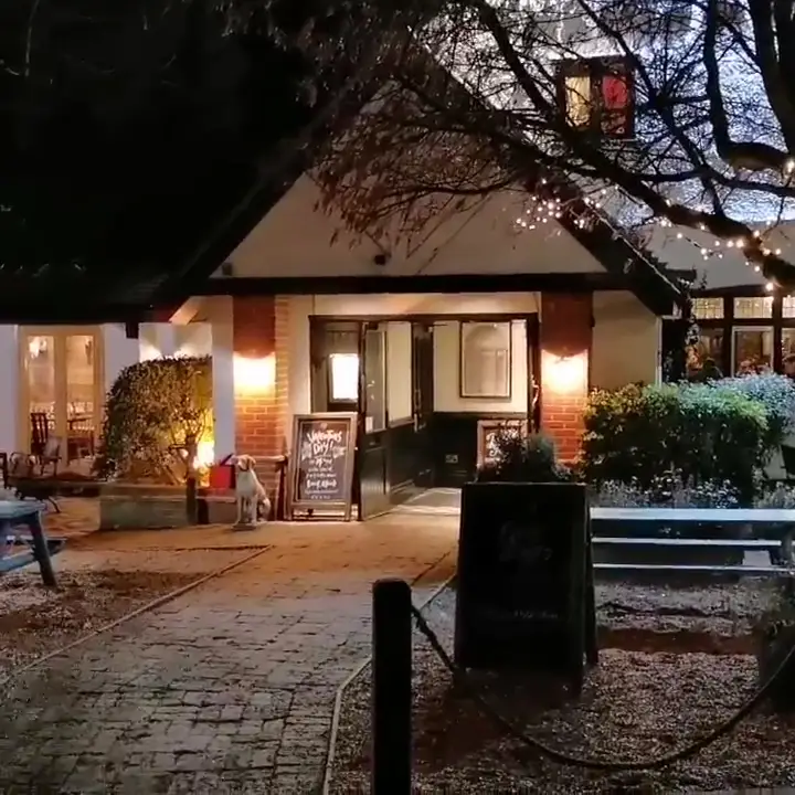 The Hare & Hounds, Osterley_Isleworth_slider_image_2