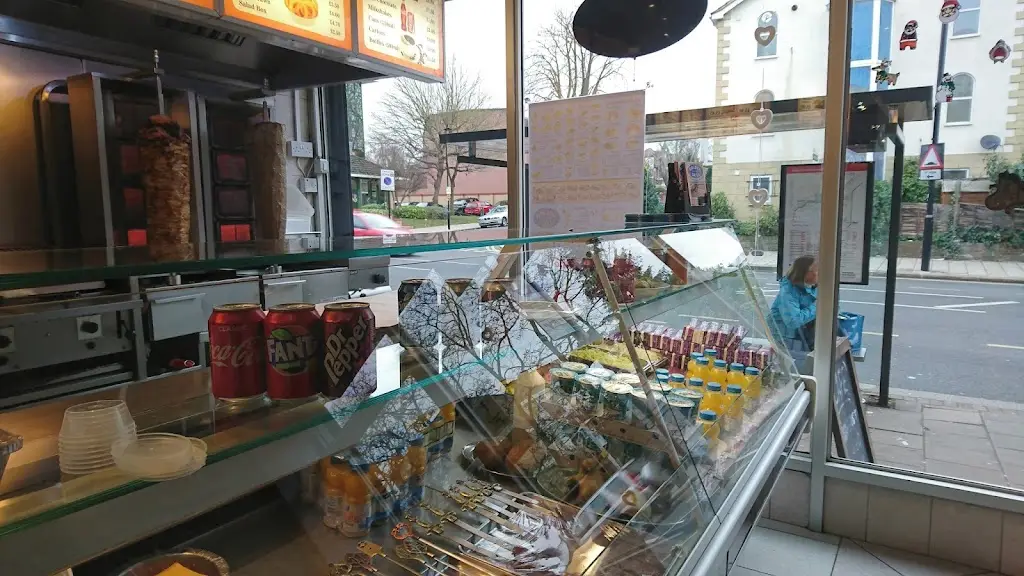 Golden Grill Isleworth_Isleworth_slider_image_1